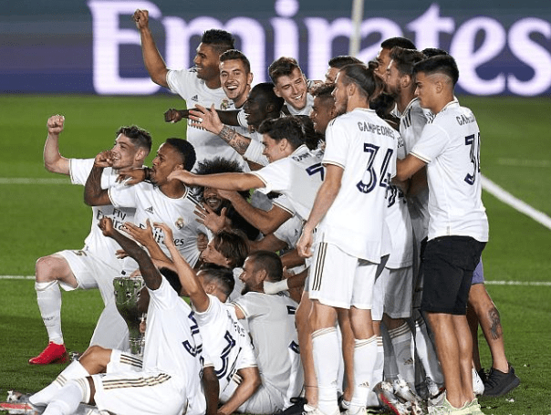 到篮下弱侧 到篮下弱侧